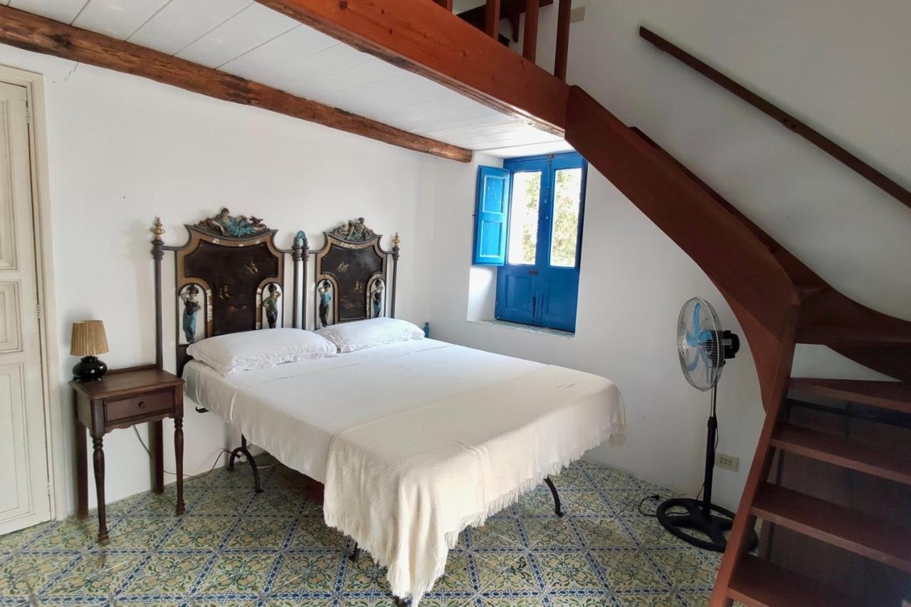 La Casa Di Nonna Ida Apartment Stromboli Luaran gambar
